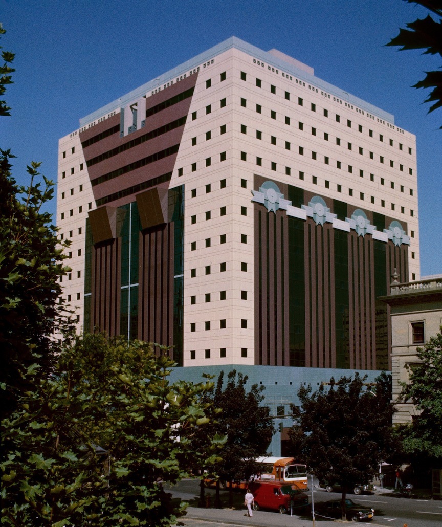  Image by Steve Morgan CC BY-SA 3.0 via [Wikimedia](https://commons.wikimedia.org/wiki/File:Portland_Building_1982.jpg)